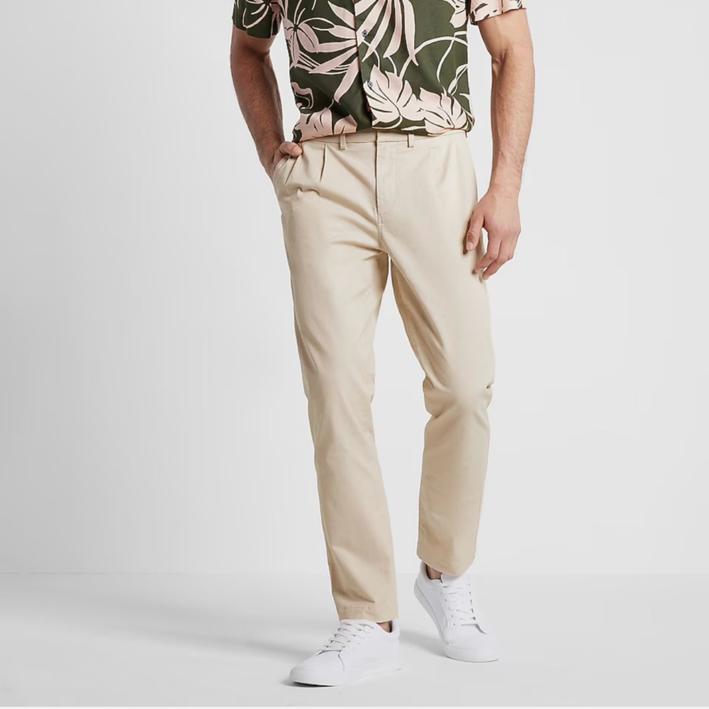Express Men's Khaki Chinos - A Classic and NEW